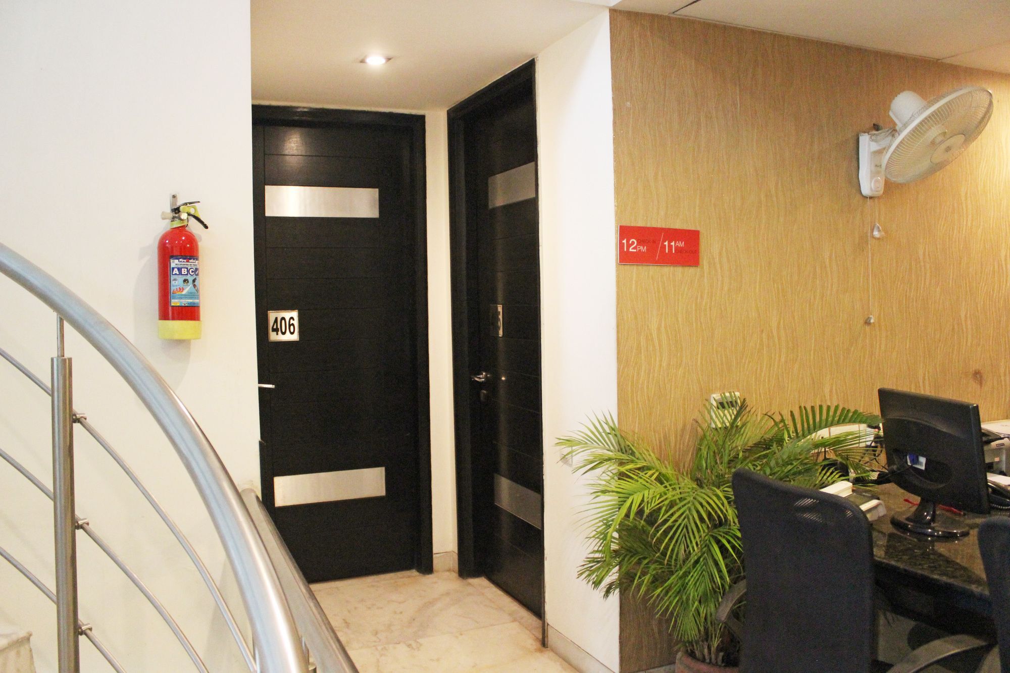 Oyo 605 Hotel Camria Gurgaon Exterior photo